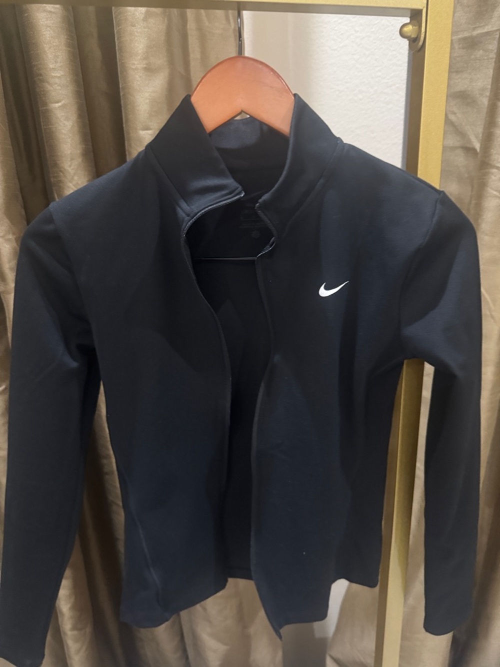 Nike Black Women's Lightweight Full-Zip Bomber Jacket